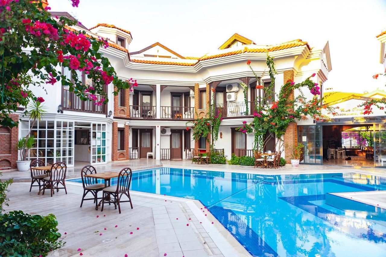 Nish Caria Отель 4*