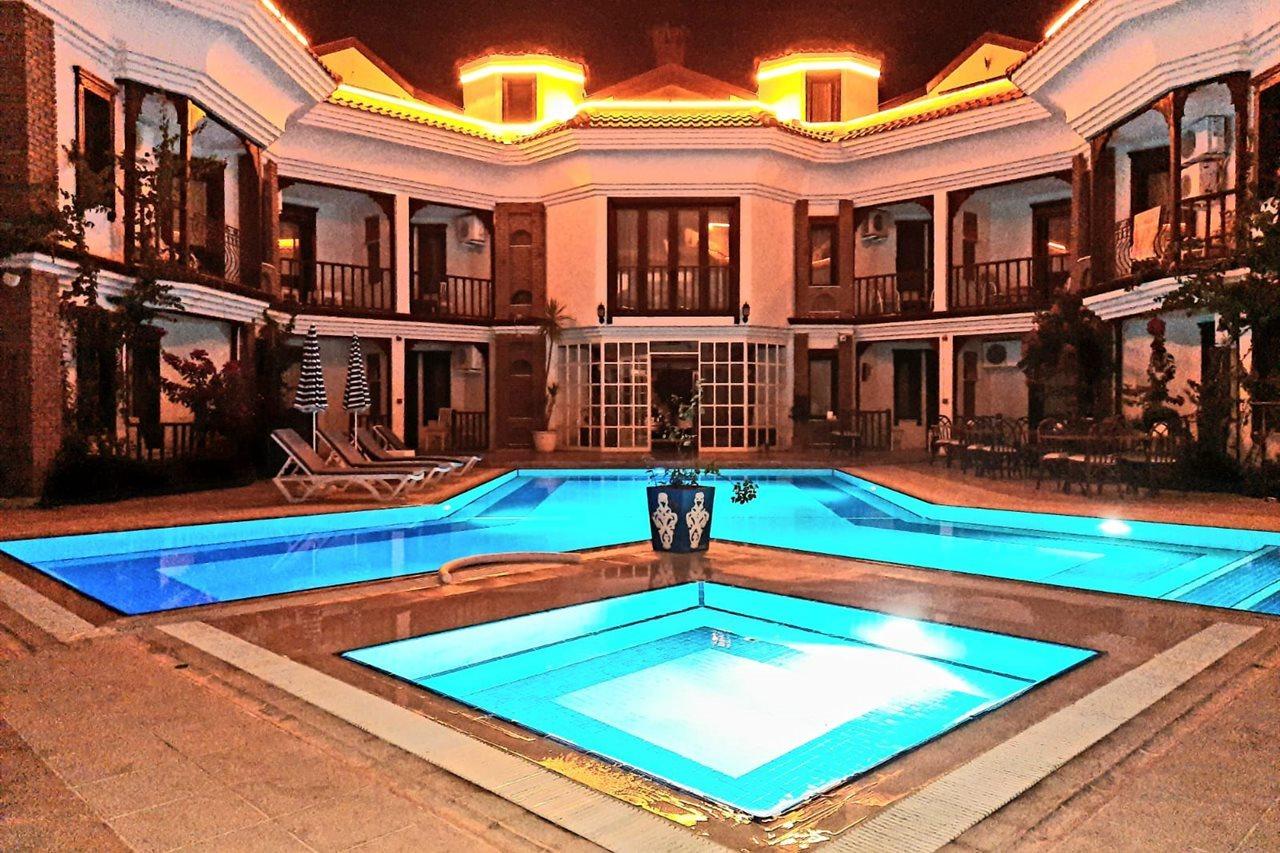 Hotel Nish Caria